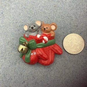 Christmas Pin Brooch Mice Mouse Brown Grey Red Mitten Green Jingle Bell Retro